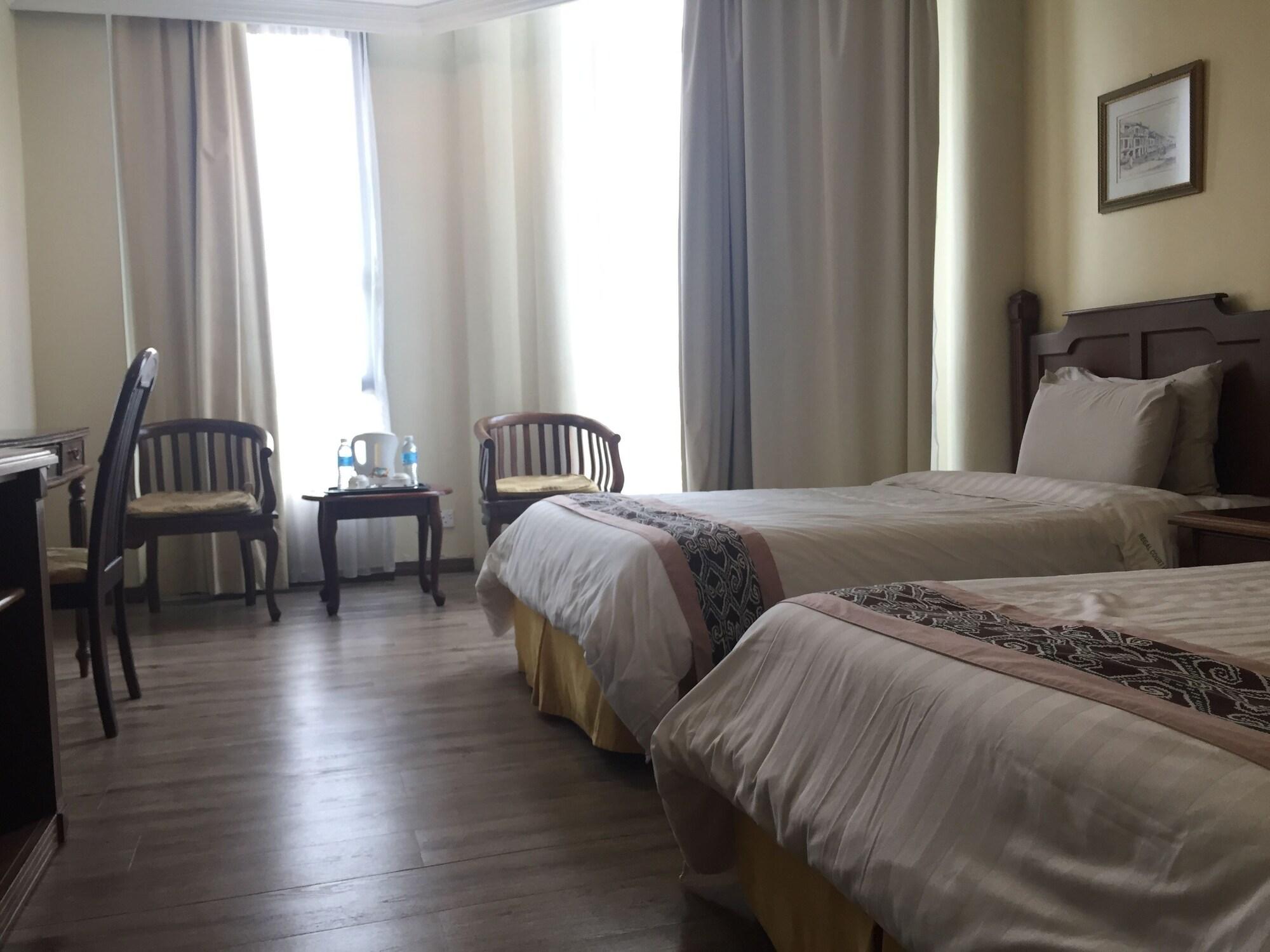 Regal Court Hotel קוצ'ינג מראה חיצוני תמונה