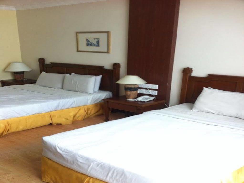 Regal Court Hotel קוצ'ינג מראה חיצוני תמונה